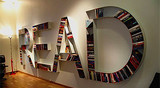 定做 各款铁艺字母书架 彩色字母展示架 个性墙壁展示书架