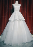 新款复古宫廷简约蕾丝婚纱 带肩时尚大方 气质优雅小拖尾婚纱
