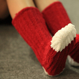 冬季女袜子超长筒珊瑚绒中筒袜加厚圣诞袜高筒保暖睡眠袜