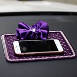 汽车防滑垫 新款蝴蝶结优雅紫气女士镶钻四季车用香水手机置物垫