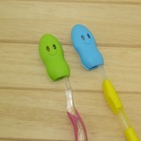 日本KM  创意精灵防尘牙刷头套 便携式旅行牙刷刷头收纳硅胶套