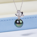天然海水大溪地黑珍珠项链 18k白金镶钻石蝴蝶吊坠时尚款正品