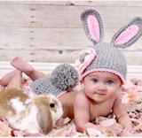 儿童摄影衣服婴儿写真服装宝宝百天满月拍照手工毛线小灰兔衣服