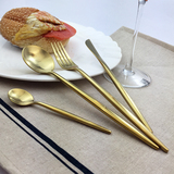欧式 拉丝葡萄牙316不锈钢餐具 刀叉勺四件套 雾面金色甜品三件套