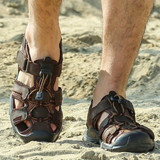 【天天特价】夏季包头男士商务夏沙滩鞋街头休闲学生真皮凉鞋暗棕