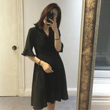 韩国代购赫本小黑裙夏季新款修身显瘦v领黑色连衣裙荷叶袖A字裙女