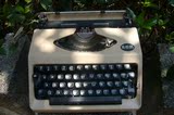 老式英文机械打字机 老打字机英雄牌 长空牌 飞鱼牌 可使用 收藏