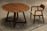 北欧宜家纯实木餐桌椅组合简约现代铁艺家用小户型圆餐桌创意家具