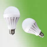 厂家直销 LED灯泡球泡超亮节能灯绿色环保3W5W7W9W暖色光正白光