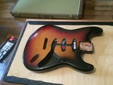 美产 Fender Stevie Ray Vaughan签名款琴体