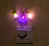 LED光控感应夜灯七彩变色创意节能蘑菇月光兔小夜灯卧室床头灯