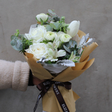 ELIZA新品女人节优雅精致小花束杭州苏州鲜花速递白色玫瑰花束