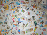 澳大利亚信销邮票剪片50克约250枚包邮政挂号 送10枚日本邮票