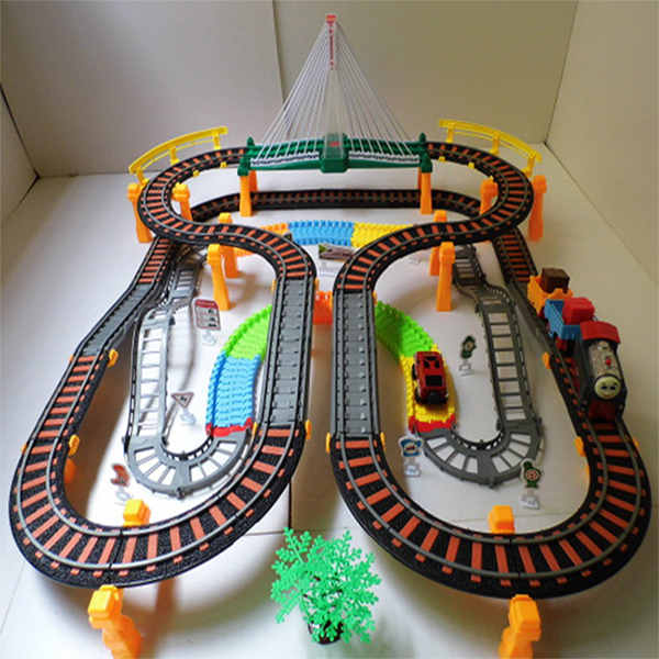 包邮超大多层电动火车玩具托马斯小火车套装轨道小汽车托码斯轨道
