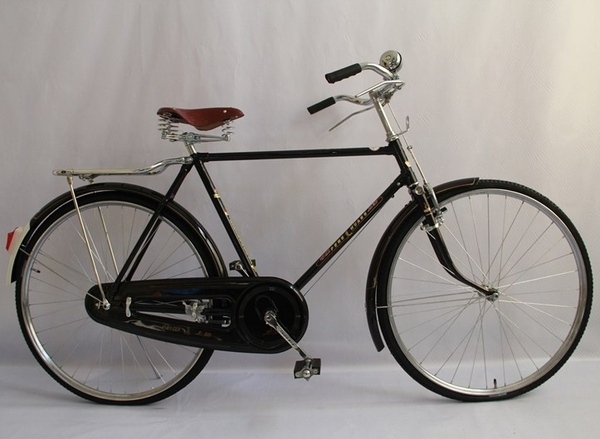 中国老品牌凤凰28寸老式轻便自行车 复古怀旧单车 载重18型自行车