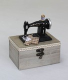手工时光森系树脂衣车缝纫机模型实木收纳盒桌面收纳盒针线盒摆件