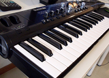 黑色Line6 POD Studio KB37 37键MIDI键盘 带USB音频接口