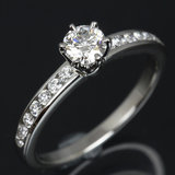 宝石矿工 18k白金钻石戒指 经典六爪钻戒女戒铂金结婚戒指 热销