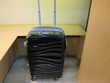 威豹拉杆箱正品  男女通用20寸珠光黑PC拉杆箱登机箱随身行李箱