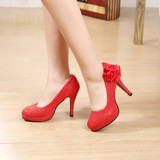 秋冬季新款细跟红色结婚鞋舒适高跟单鞋女鞋子带花新娘鞋伴娘红鞋