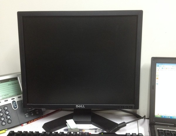 戴尔215寸显示器最佳分辨率_戴尔19寸显示器_戴尔xps15.6寸