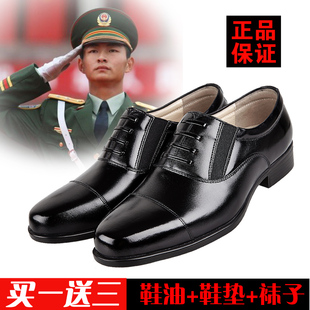 07武警春秋常服图片_武警07式校尉风衣