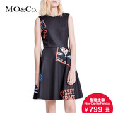 MO&Co.圆领短袖挺括造型印花星际休闲酷感连衣裙MT154SKT04 moco