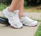 特步女鞋正品2016年夏季新款运动鞋旅游鞋白色网面女士休闲跑步鞋