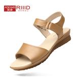 奥康旗下RIIID女鞋夏季新款平底凉鞋女真皮平跟防滑中老年妈妈鞋