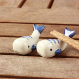 和光小筑 陶瓷小鲸鱼筷子架 ZAKKA日单 手绘筷托 筷架 拍照晒美食