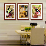 家居餐厅挂画 饭厅有框画 现代简约葡萄红酒杯装饰画欧式高雅壁画