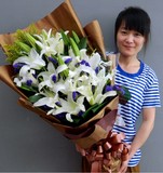 哈尔滨鲜花香水百合同城速递实体店送花探望祝福百年好合生日礼物