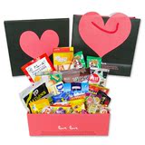 创意礼物送女友儿童韩国进口零食大礼包套餐组合包邮一箱吃的公仔