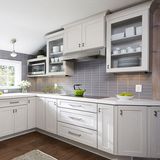 奥玛尼家居 简约北欧式整体橱柜定做 成都开放式厨房实木柜子订制