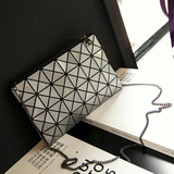 日本同款几何菱格包格子折叠百变镭射女士包包化妆手拿包潮信封包