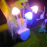 节能蘑菇七彩LED光控感应灯插座壁灯喂奶灯插电床头灯智能小夜灯
