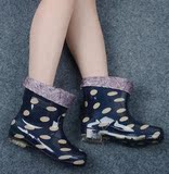 冬季女式雨鞋时尚中筒雨靴套鞋韩国波点雨鞋女防滑雨靴春水靴胶鞋