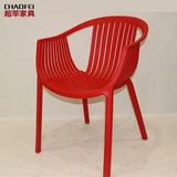 北欧简约时尚塑料餐椅创意扶手椅子户外休闲咖啡接待椅现代靠背椅