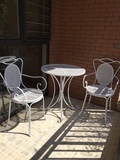 欧式铁艺桌椅三件套咖啡厅户外桌椅组合阳台休闲白色茶几桌椅