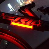 新款自行车车架灯背包挂灯硅胶荧光条灯飞通用性荧光棒安全警示灯