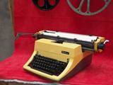 英文打字机机械打字机古董打字机怀旧老物件大型飞鱼老打字机