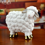 东方泥土 陶瓷羊摆件 创意卧室床头柜装饰摆设工艺品/绵羊储钱罐