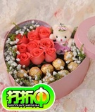 朋友生日鲜花9朵粉玫瑰+9巧克力+1支小熊礼盒装 济宁汶上免费送