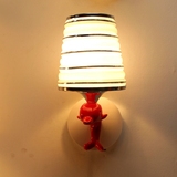 现代简约 树脂红白 海豚造型床头灯卧室客厅过道走廊壁灯新款上市