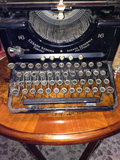 Typewriter㊣美国代购 30年代古董收藏电器木纹色老式键盘打字机