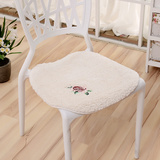 纯棉毛绒学生椅垫坐垫餐椅垫办公椅垫加厚电脑椅垫冬季保暖绣花垫