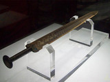 博物馆古董文物陈列架 亚克力展示架  有机玻璃宝剑展示陈列架