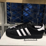 Adidas 三叶草 Superstar 经典男女鞋黑白情侣贝壳板鞋黑色B27140