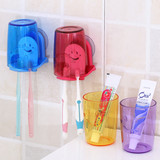 卫生间吸盘儿童牙刷架套装 浴室壁挂漱口杯 创意情侣刷牙杯子组合