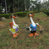 卡通动物雕塑树脂工艺品广场公园庭院园林户外装饰品劳动鸭子摆件